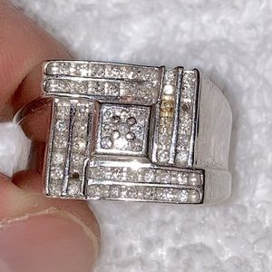 Men’s 10k DPL White Gold Diamond Cluster Ring/band